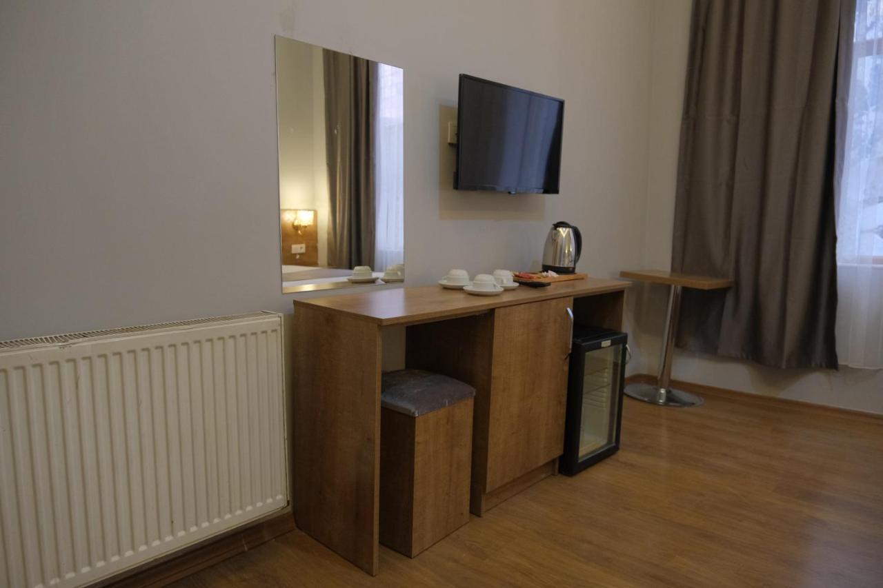 Adamantides Hotel Istanbul Eksteriør billede